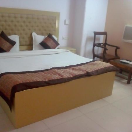 Hotel O Hotel Landmark Inn Delhi Kültér fotó