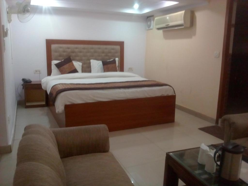 Hotel O Hotel Landmark Inn Delhi Kültér fotó